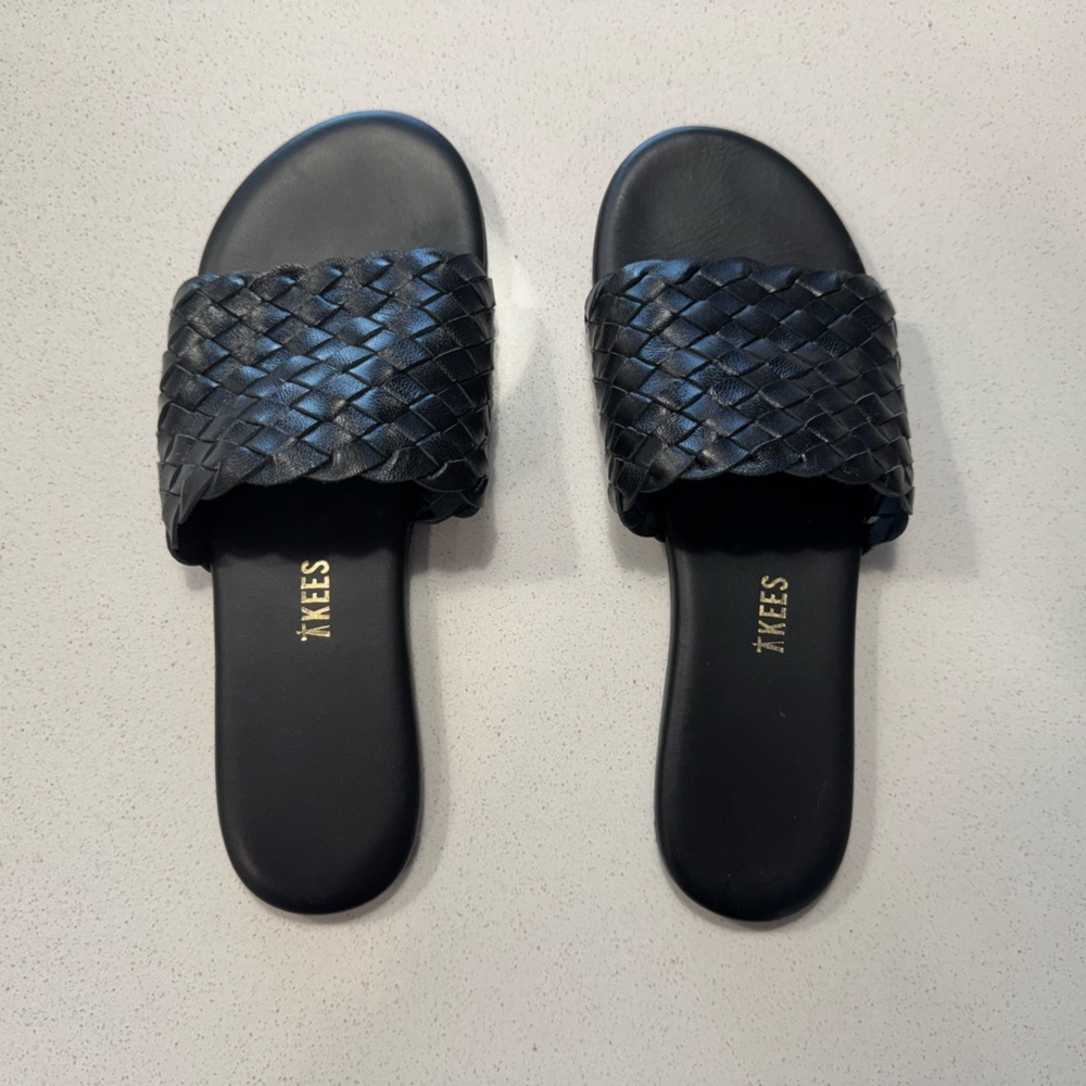 Tkees Betty Black
Size 7